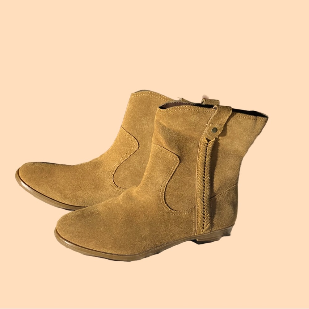Bass Ankle Boots